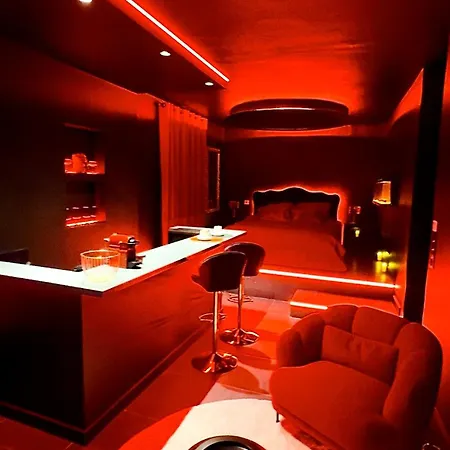 Romantic - - Centre